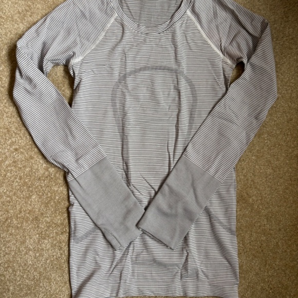 Lululemon striped Swiftly Tech Long Sleeve - Picture 2 of 4